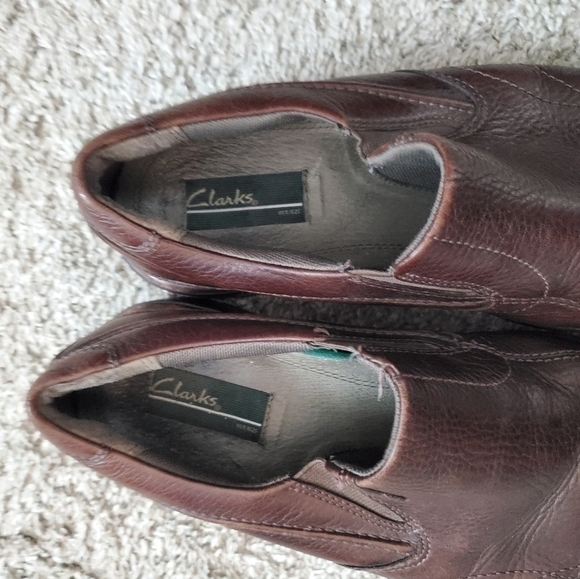 Clarks Dress Shoes - Picture 4 of 12